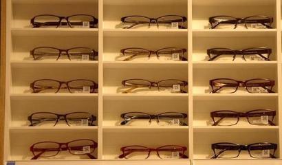 眼镜销售行业前景探析 一位哈尔滨创业小伙的实践与思考